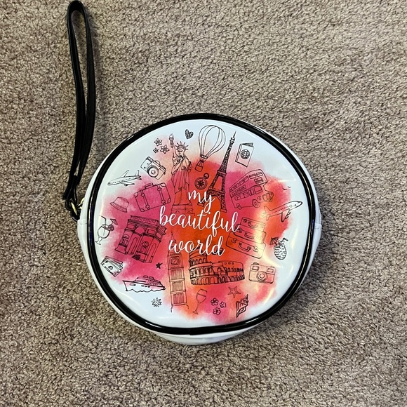 Elizabeth Arden Small Black WhiteTravel Purse | New Never Used | Makeup Purse - Picture 1 of 4